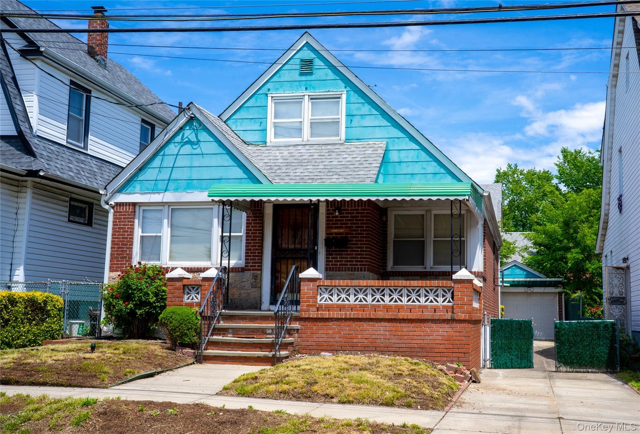 217-35 110 Ave